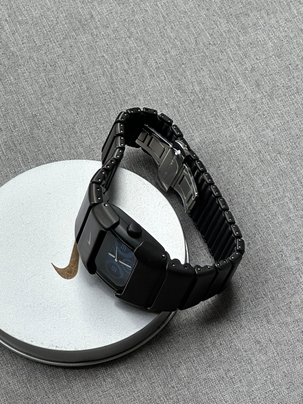 Nike D-Line Matte Black Analogue Watch with Blue Dial | Rare Collectible | Unisex Retro Sports Timepiece