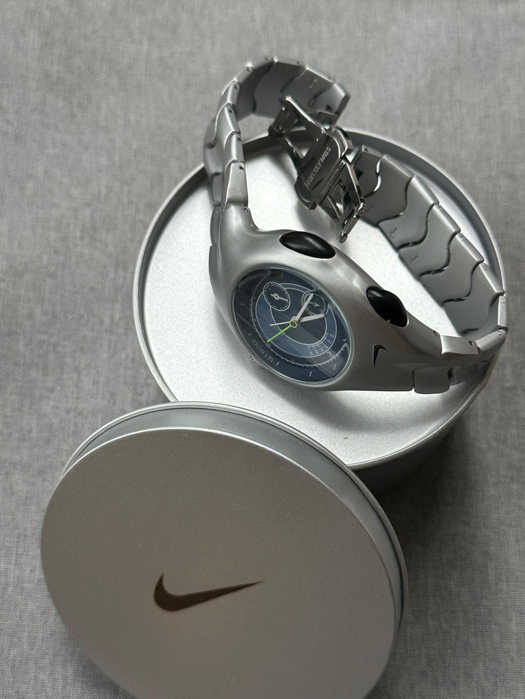 Nike Triax Chronograph Watch Matte Silver with blue dial – Vintage Grey Stainless Steel Sports Watch, Rare Collectible Timepiece