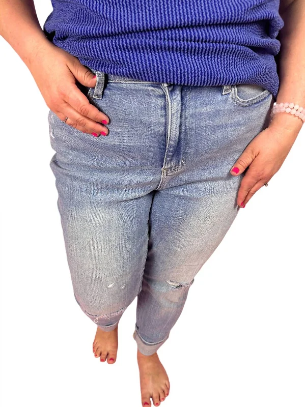 Mid Rise You're A Star Boyfriend Jeans In Medium Wash