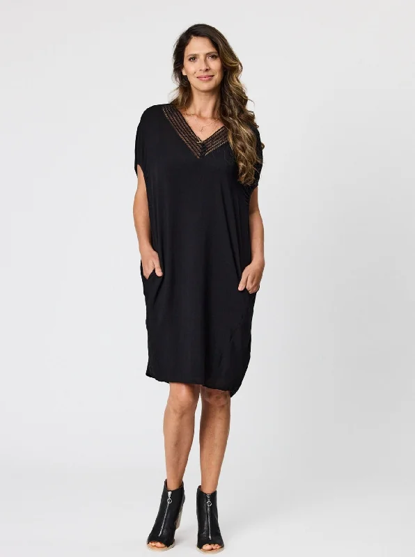 Shine On Label Tabitha Lace Front Cocoon Dress Black