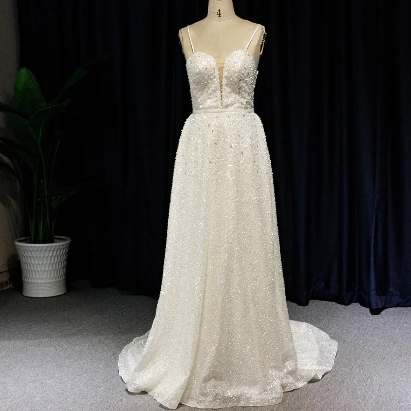 Spaghetti Strap Sweetheart Neckline Column/Sheath Wedding Dress